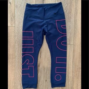 NWOT Nike dry fit tights